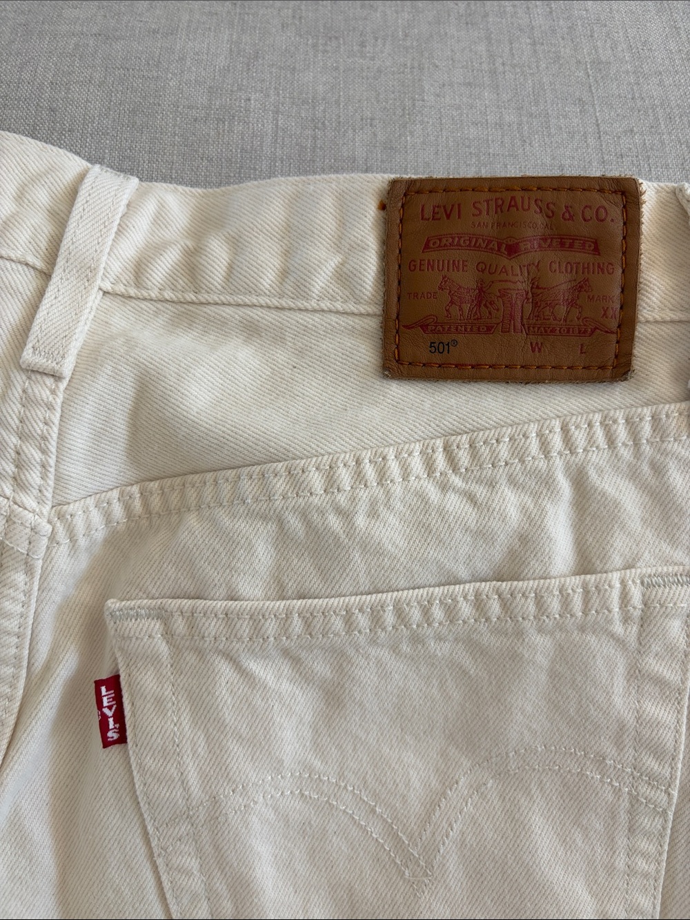Levi's 501 90’s Mid-rise Ankle Women’s Jeans 27W x 26L - Picture 3 of 5